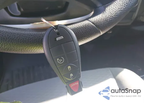 2016 Ram 1500 St z USA, uszkodzony, nr VIN 3C6RR6KT2GG168792